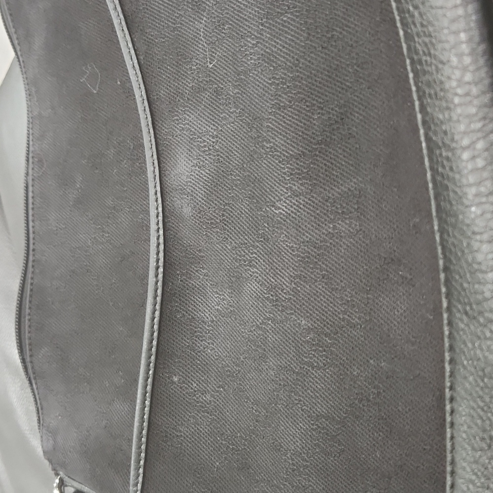 Gucci Black Messagner Crossbody Bag - Picture 10 of 10